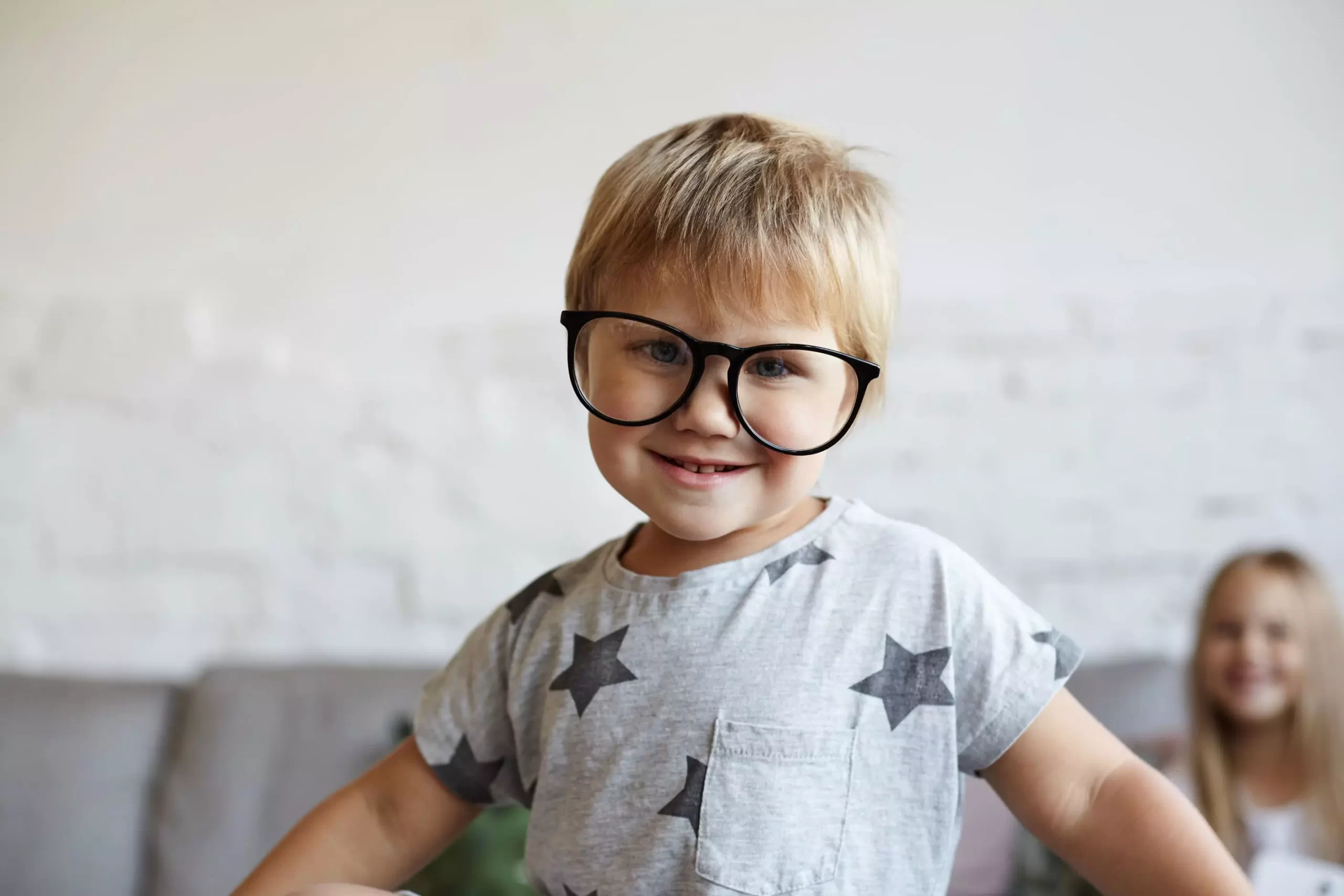 Когда нужно проводить диагностику зрения детям?